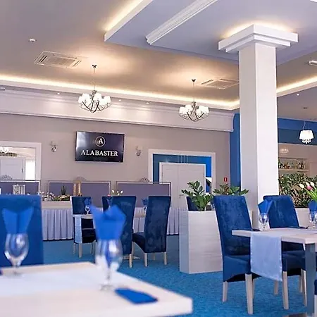 Alabaster 4*