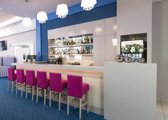 雪花瑞兹德西亚酒店 4* 热舒夫