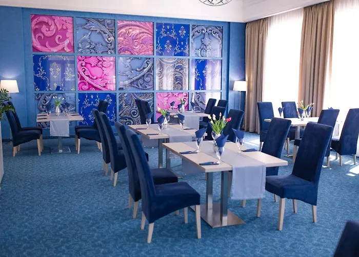 雪花瑞兹德西亚酒店 4* 热舒夫