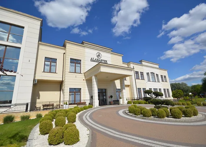 Alabaster Apartmanhotel 4*